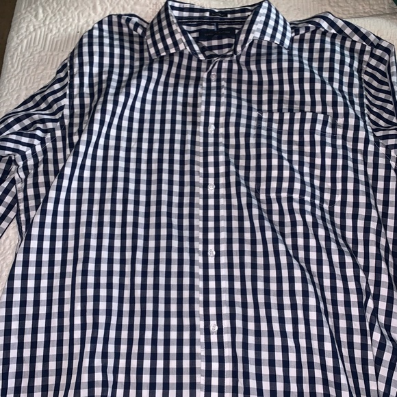 Tommy Hilfiger dress shirt - Picture 5 of 5